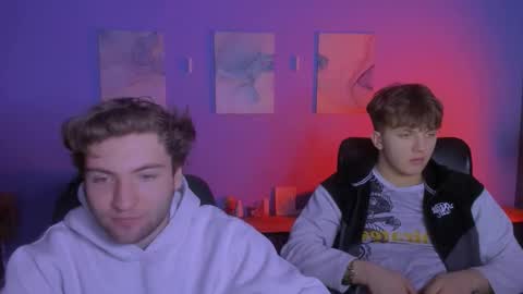 joseph_bear_ online show from February 26, 9:43 am