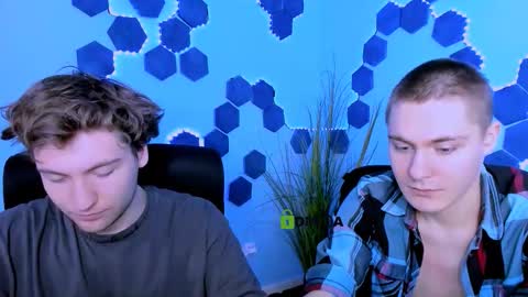 joseph_bear_ online show from March 4, 9:49 am