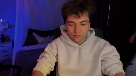 joseph_bear_ online show from April 9, 8:42 am