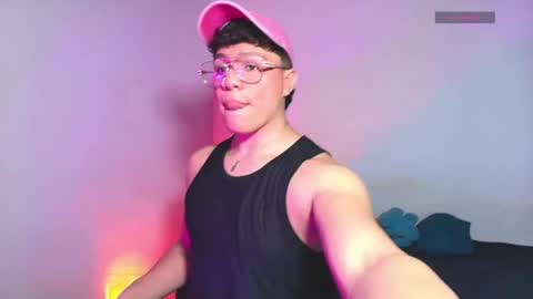 JOSEPH BROWN online show from April 11, 11:08 pm