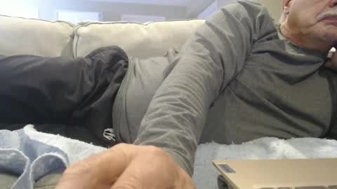 josephgr2021 online show from December 31, 10:23 pm