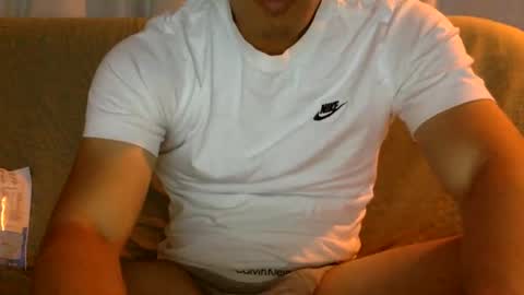 Snapshot of joshasian0713 chatting on March 1, 10:34 am joshasian0713 online show from March 1, 10:34 am