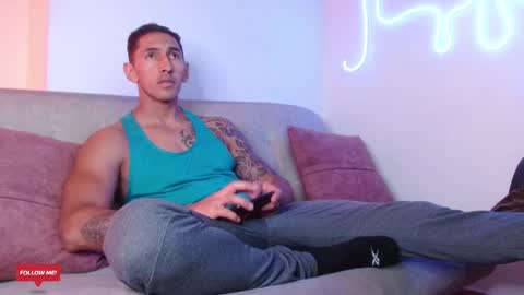 Snapshot of joy_lopezfit chatting on February 17, 2:48 pm JOYLOPEZFIT online show from February 17, 2:48 pm