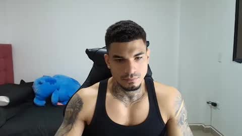 juan_gomez_1 online show from December 3, 12:16 am