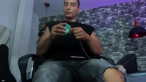 juan_jsmith online show from March 2, 1:31 pm