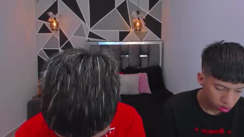 JuanSteven online show from February 7, 11:50 am