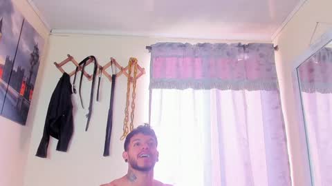 Juan Esteban online show from January 12, 12:55 pm