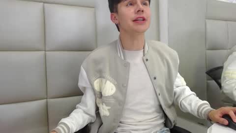 JuanGomm online show from December 15, 3:58 am