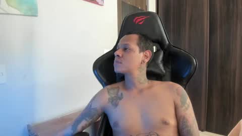 juanpt69 online show from December 25, 2:56 pm