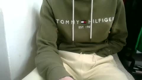 juju78juju online show from March 4, 8:02 am