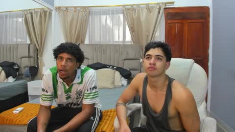 julian billy online show from December 12, 7:48 pm