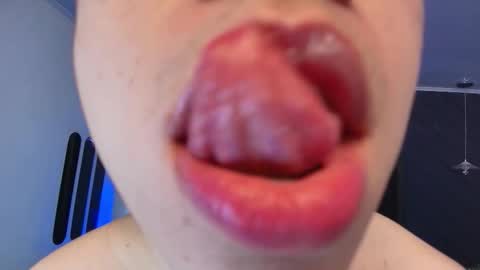 JULIAN  online show from March 19, 11:57 am