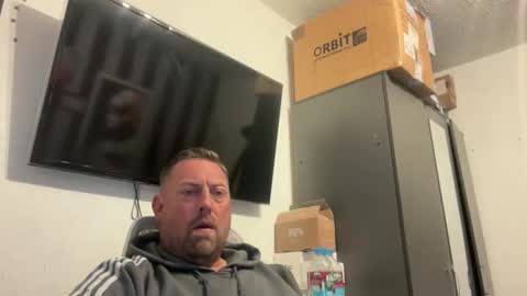 Junky online show from April 14, 5:45 pm