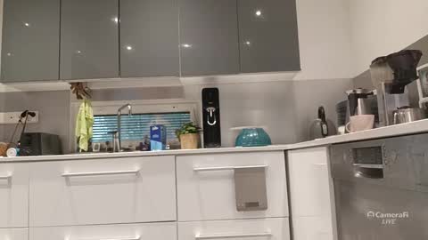 jusahki online show from September 16, 6:03 am