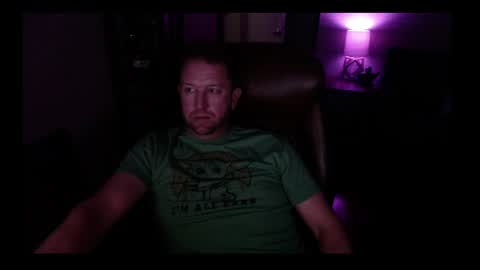 Snapshot of jusbeaz8722 chatting on February 1, 11:10 am JustVibin online show from February 1, 11:10 am