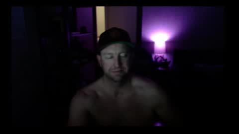 Snapshot of jusbeaz8722 chatting on March 7, 10:02 am JustVibin online show from March 7, 10:02 am