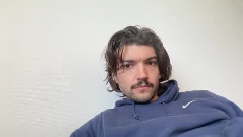 just_a_guy_with_a_big_cock online show from March 19, 9:34 am