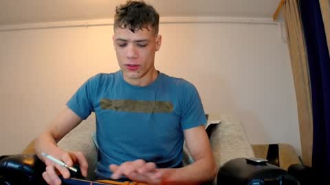 just_alexx12 online show from January 28, 3:25 am