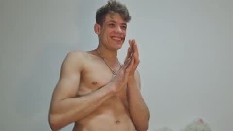 just_alexx12 online show from December 31, 1:04 am