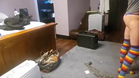 Tohiptwoquit online show from February 16, 1:03 am