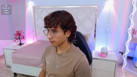  justin  online show from February 26, 4:25 am