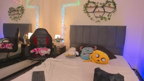 Justin online show from February 27, 11:22 am