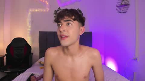 Justin online show from December 18, 12:12 pm