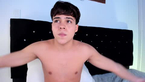 Justin online show from February 5, 2:26 pm