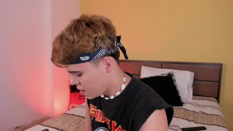 Justin online show from December 9, 12:31 pm