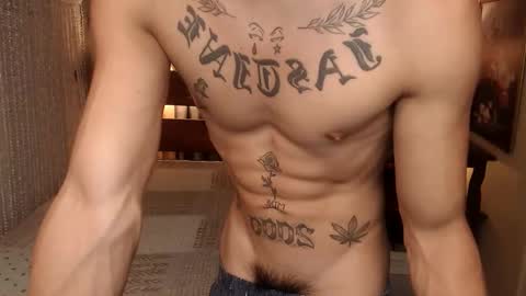 justine_hunk online show from January 14, 7:17 pm