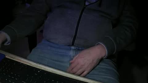 Justme39057 online show from January 13, 9:41 pm