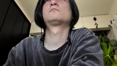 KI e697a5e69cac online show from March 23, 2:56 pm