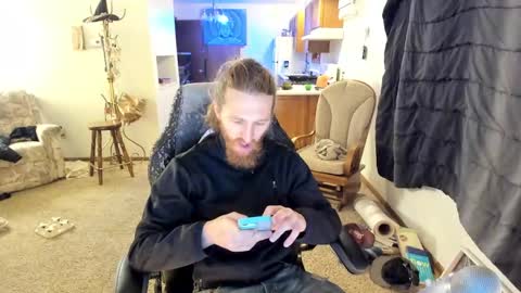 Kaiku77 online show from October 29, 7:00 am