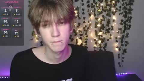 slutkai online show from November 19, 11:15 pm