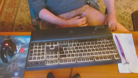 Leon online show from January 22, 9:22 pm