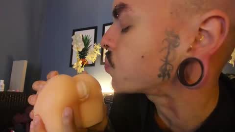 Kale online show from October 25, 11:23 am