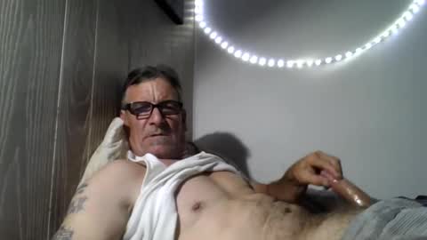 kalifornia91666 online show from November 3, 10:44 pm