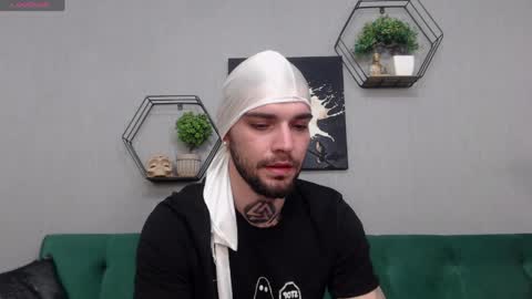 Kane online show from April 15, 7:58 pm