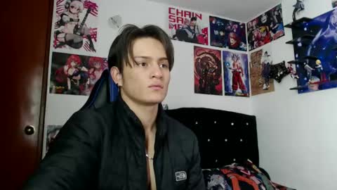 andres online show from January 4, 7:44 pm