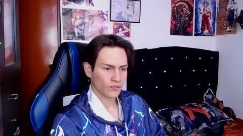 andres online show from March 1, 6:21 pm