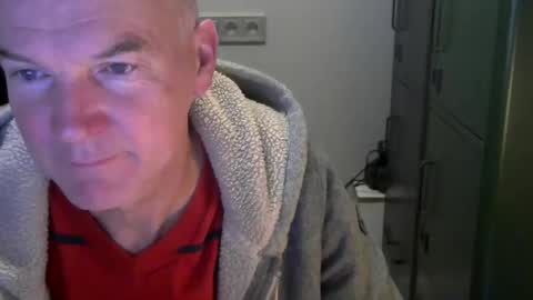 Robbie online show from January 27, 5:58 am