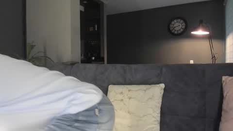 Kayn online show from November 15, 8:22 pm