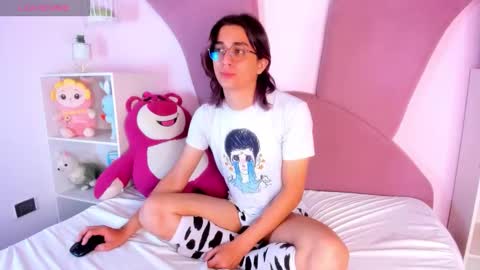 Keita moon online show from March 25, 12:42 pm