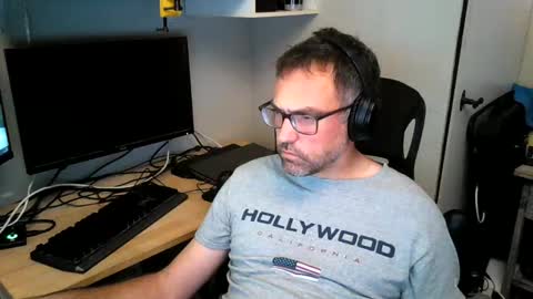 Snapshot of kelvin06133 chatting on January 10, 11:29 pm kelvin06133 online show from January 10, 11:29 pm