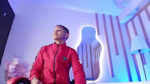 Kelvin online show from April 29, 5:30 pm