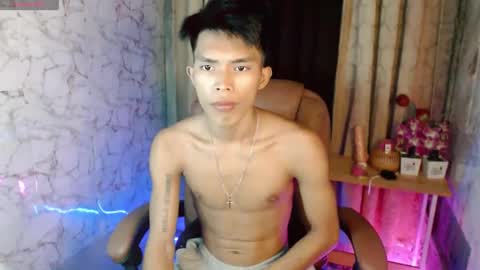 ken_minjun online show from March 31, 5:58 pm