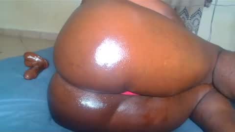 Kenia online show from December 9, 9:01 pm