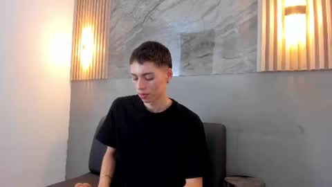 kenny_hank online show from June 16, 3:42 am