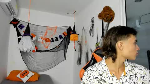 kenshi_roa online show from November 1, 8:29 am