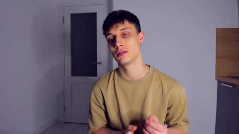 Peter     online show from November 30, 10:23 pm